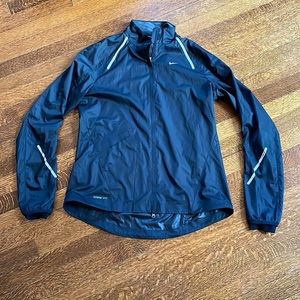 Nike women’s Storm-Fit windbreaker